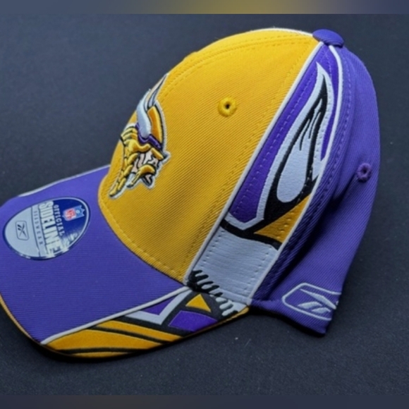 NWT REEBOK NFL EQUIPMENT MINNESOTA VIKINGS NFL Sideline Gear HAT ONE SIZE 2006 - Picture 2 of 5